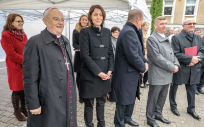 Mobilny Punkt Poboru Krwi, catering, Arcybiskup Henryk Hoser, Podsekretarz Stanu Cezary Rzemek