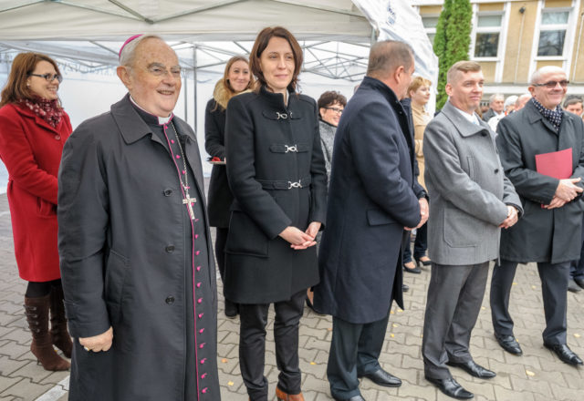 Mobilny Punkt Poboru Krwi, catering, Arcybiskup Henryk Hoser, Podsekretarz Stanu Cezary Rzemek